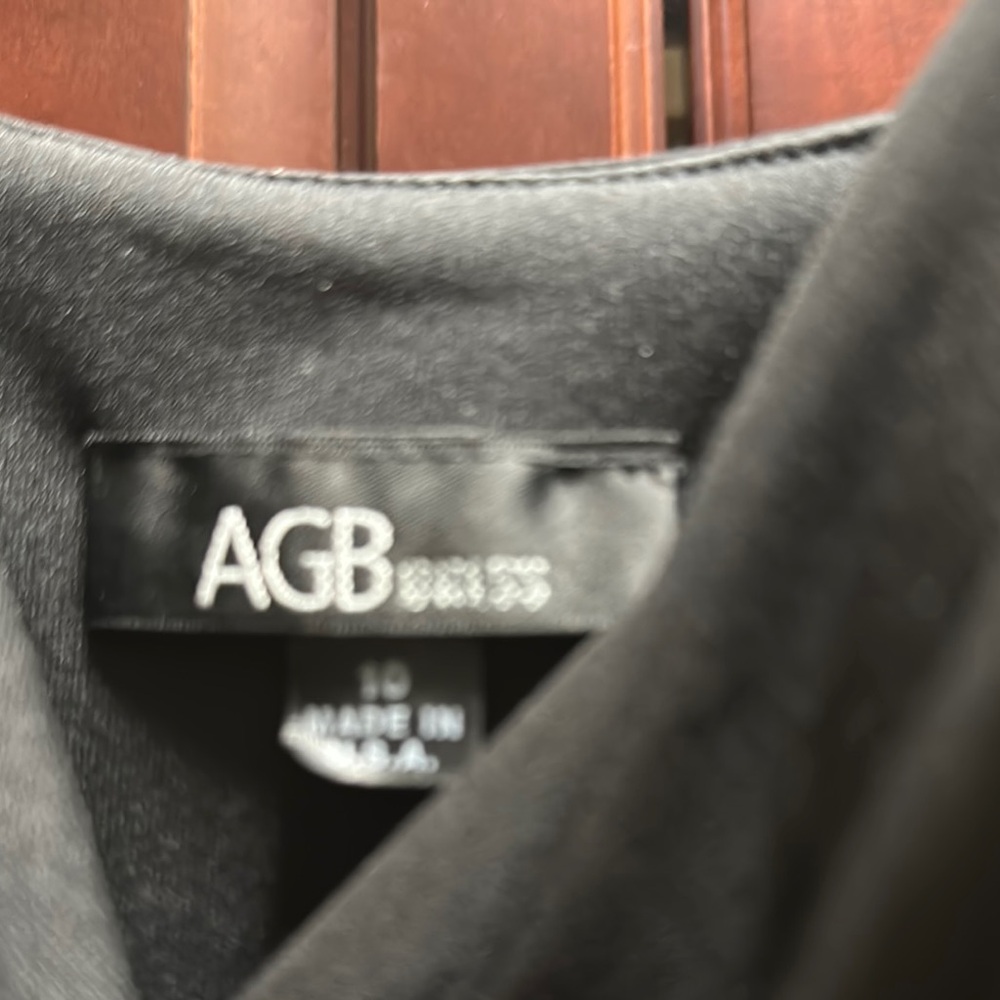 AGB Dress Elegant Black Midi Dress size 10 - Picture 2 of 3